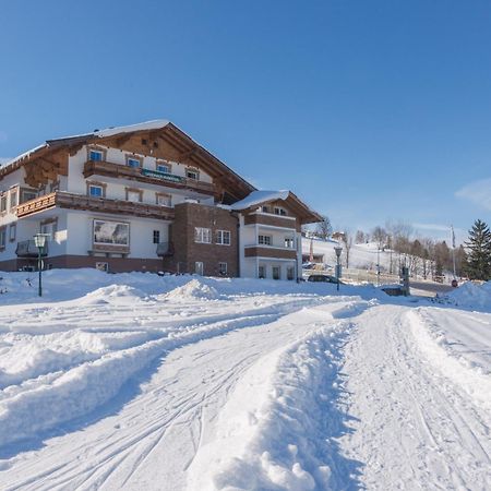 Landhaus Hubertus Wellness & Breakfast Шладминг Экстерьер фото
