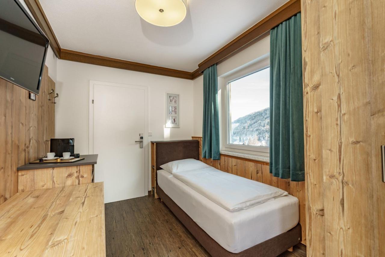 Landhaus Hubertus Wellness & Breakfast Шладминг Экстерьер фото